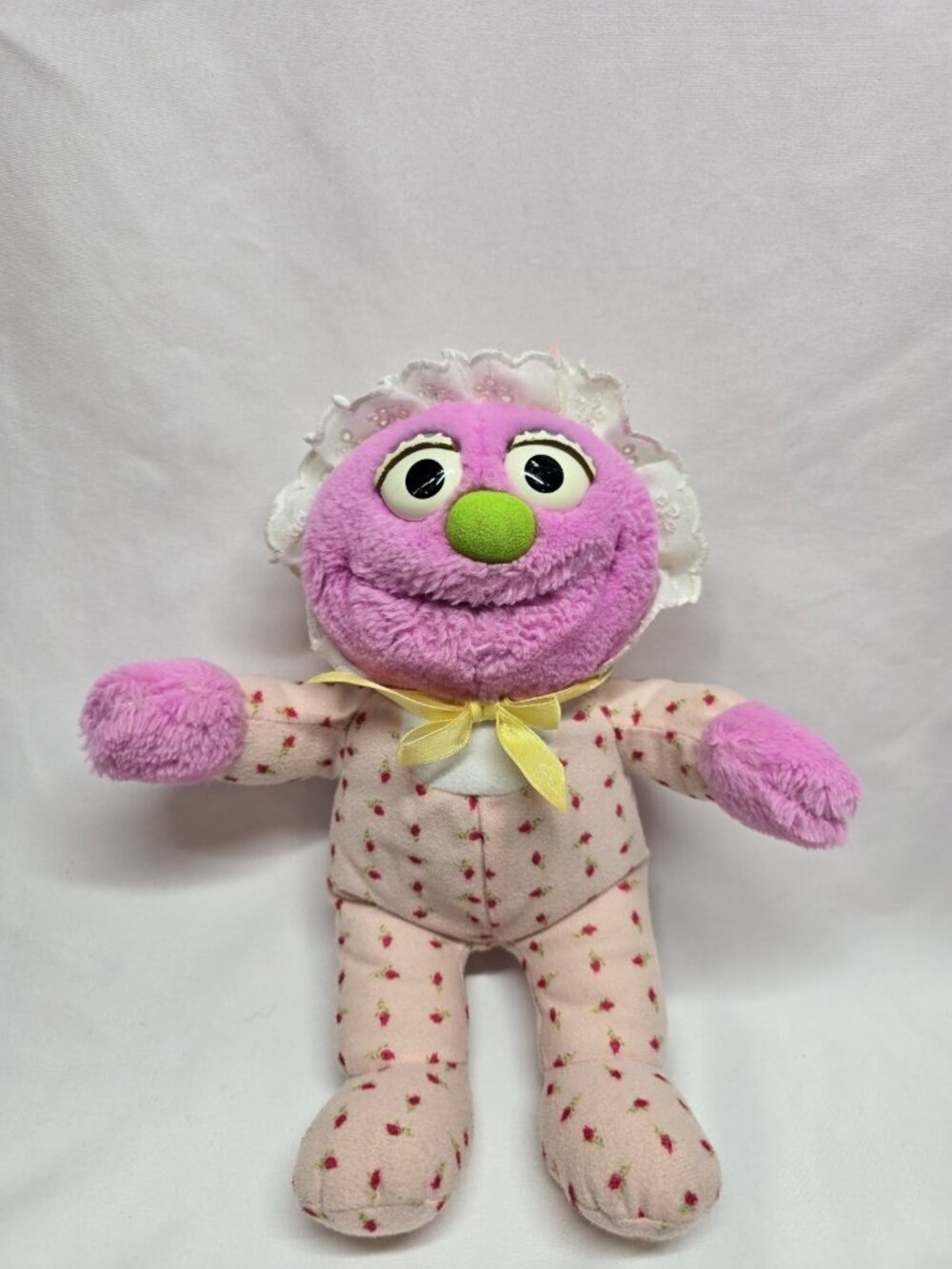 Vintage Sesame Street Baby Natasha Plush Doll Jim Henson Tyco Pajamas 10" Read